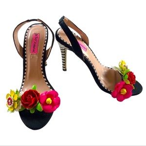 Betsey Johnson Ariah 3D floral colorful sling back heel sandals size 7.5